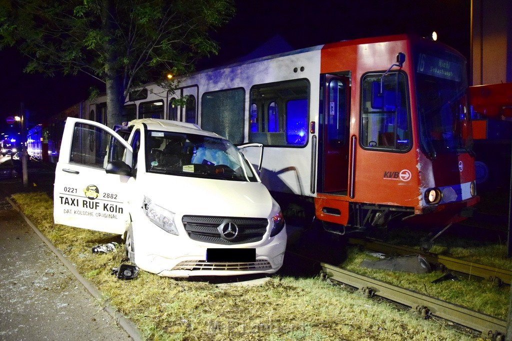 VU PKW Strab Koeln Niehl Amsterdamerstr Friedrich Karlstr P033.JPG - Miklos Laubert